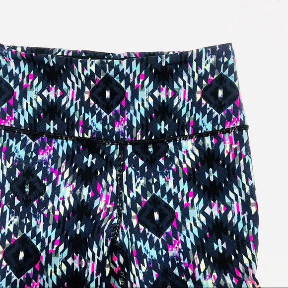 Victoria’s Secret cropped leggings - Picture 4 of 6